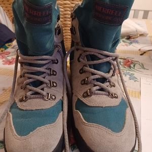 Women's Merrell Westwind Gix boots size 7